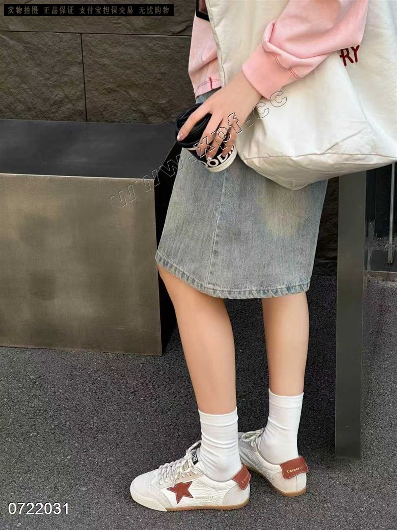 时尚休闲鞋2621-1