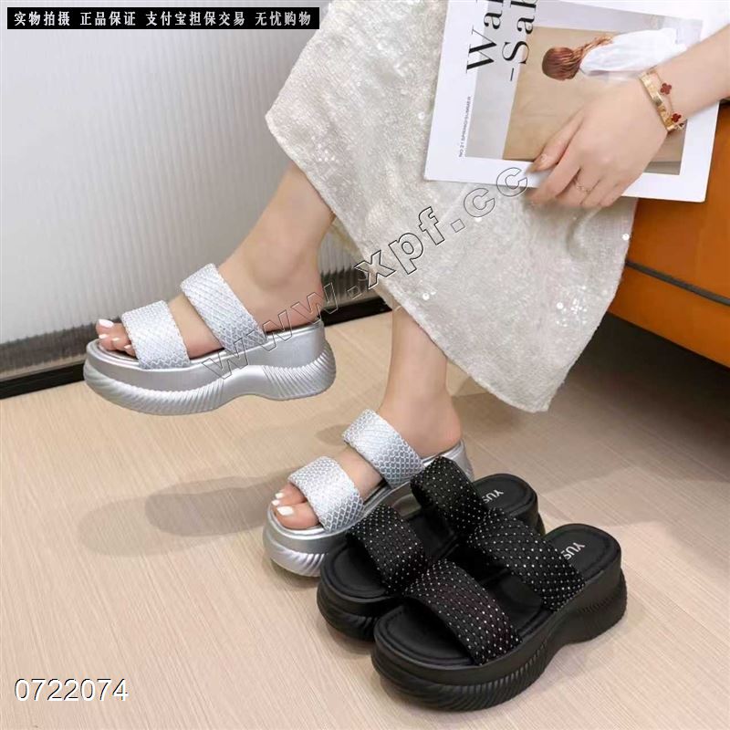 新款厚底拖鞋03