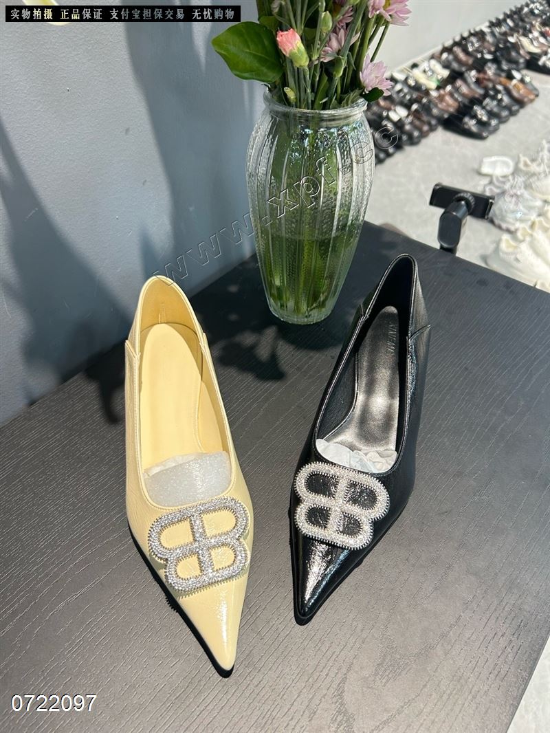 嘻么么 6031-5  黑 79、黄 6-0