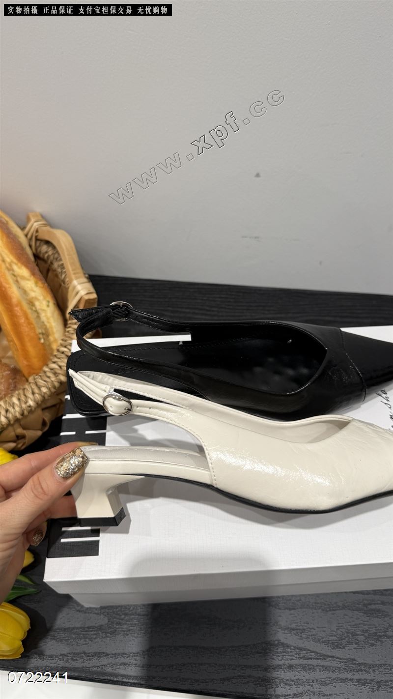 𝐁𝐀&𝐄𝐀 她她秀 267-9666