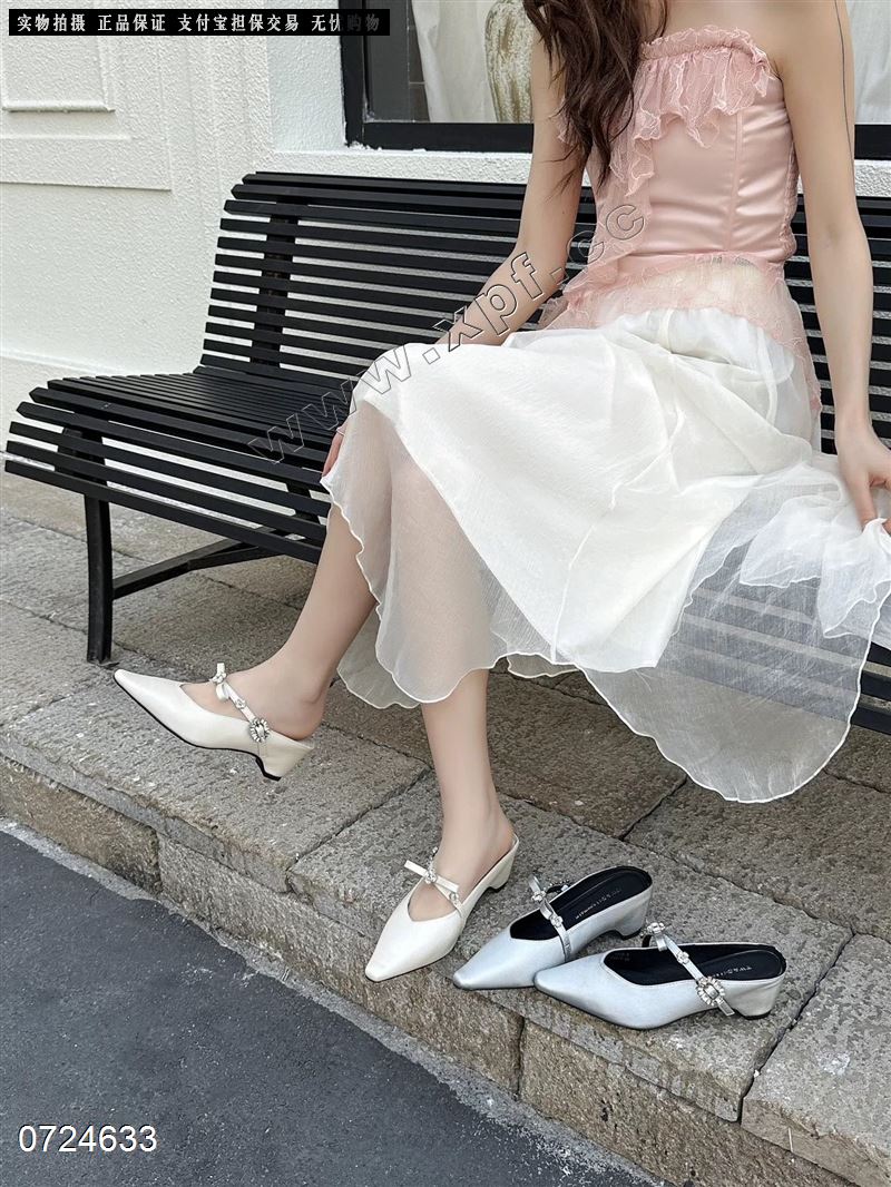 跳舞美眉