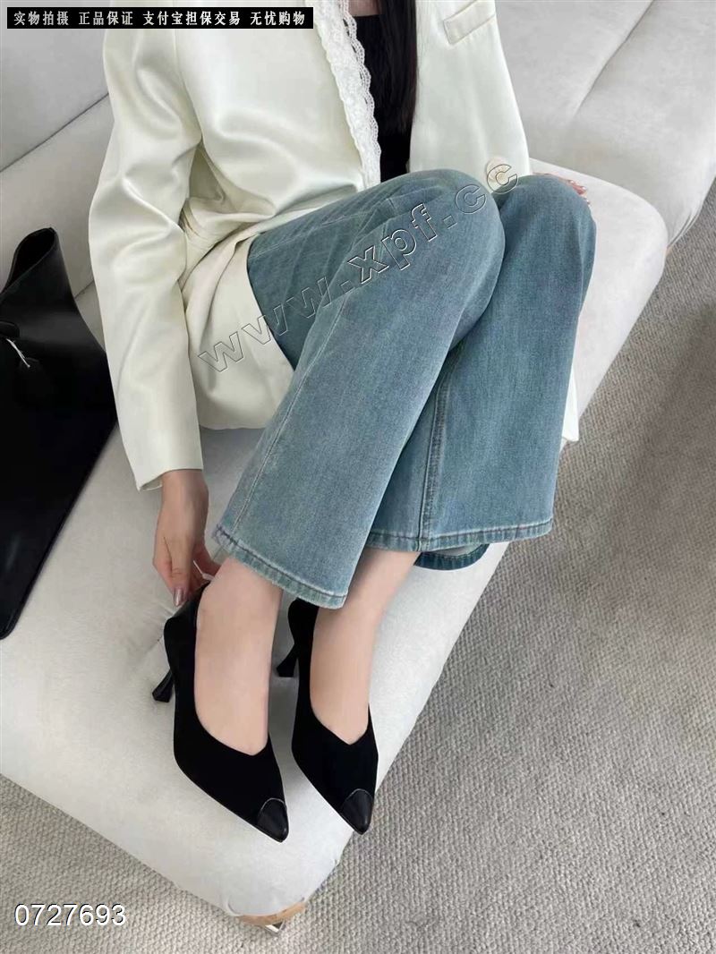 安妮黑豹5558