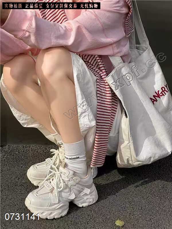 嘉慧仟金