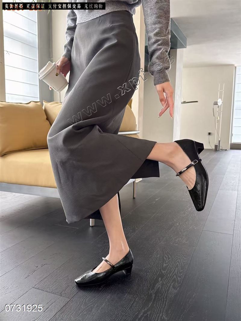 菩姿