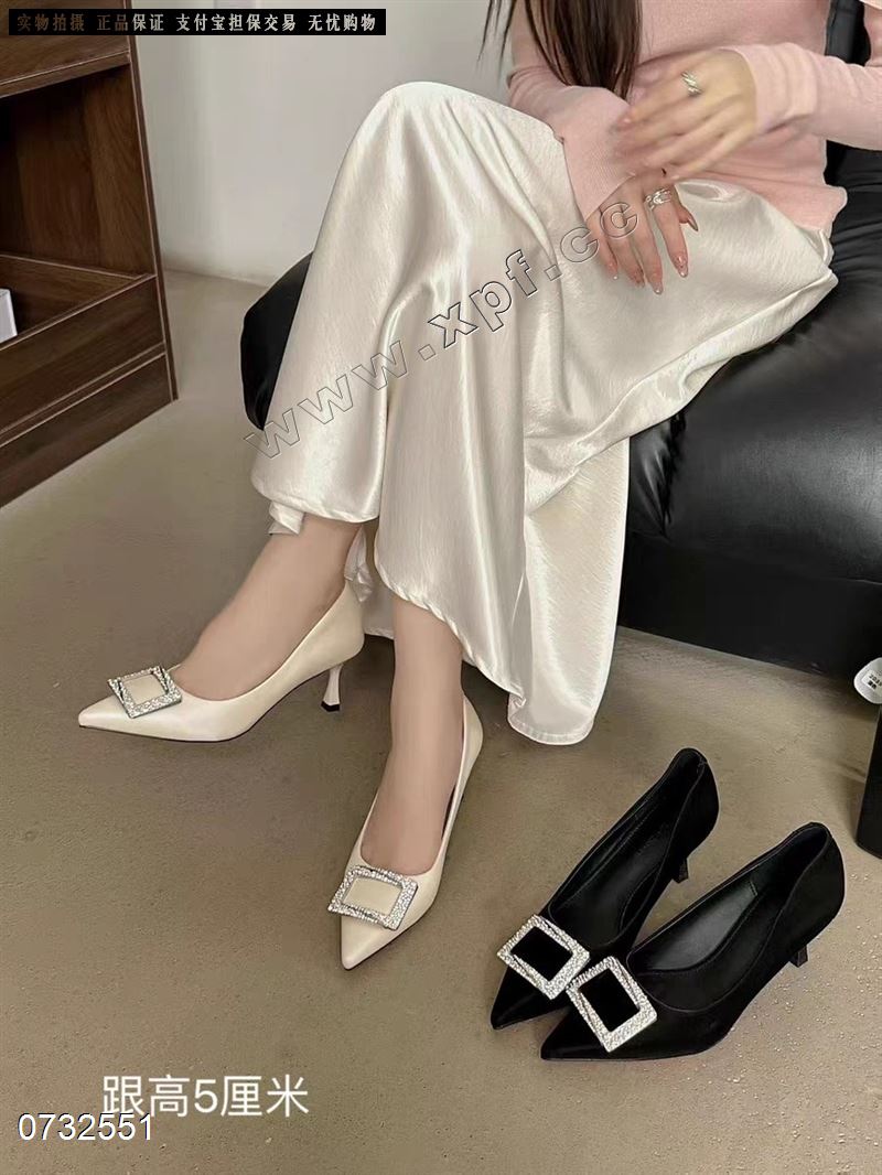 美丽权限2552-12  米4-8黑55555557777码
