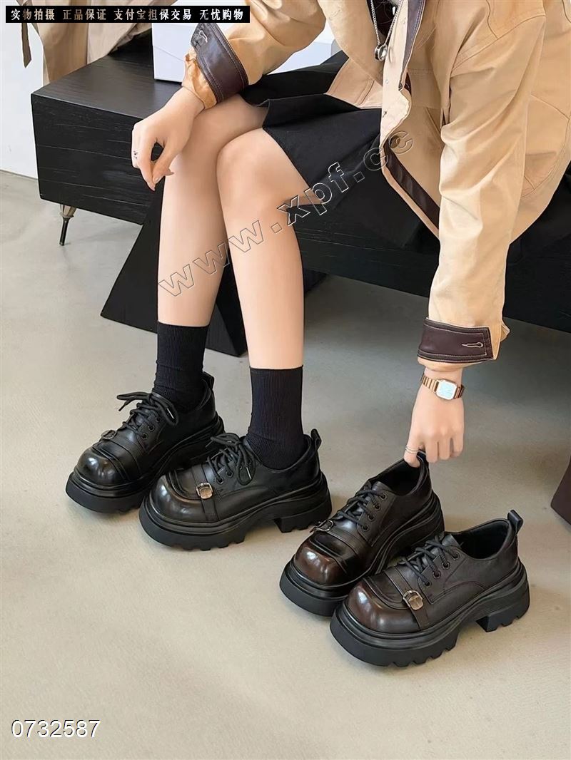 安妮黑豹4546
