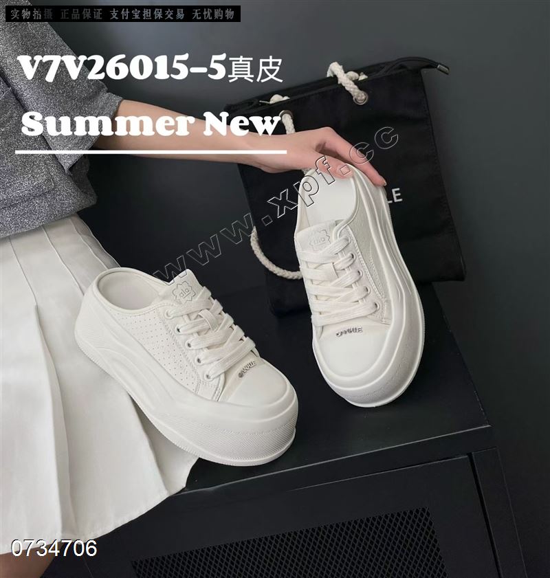 时尚休闲鞋26015-5