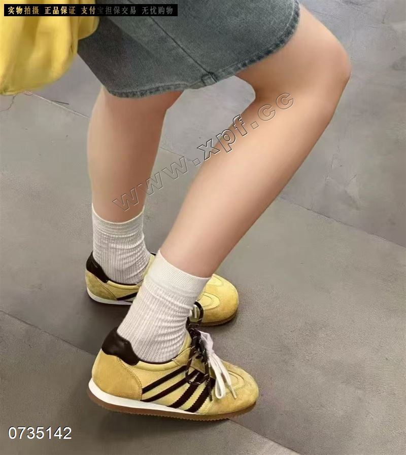 时尚休闲鞋