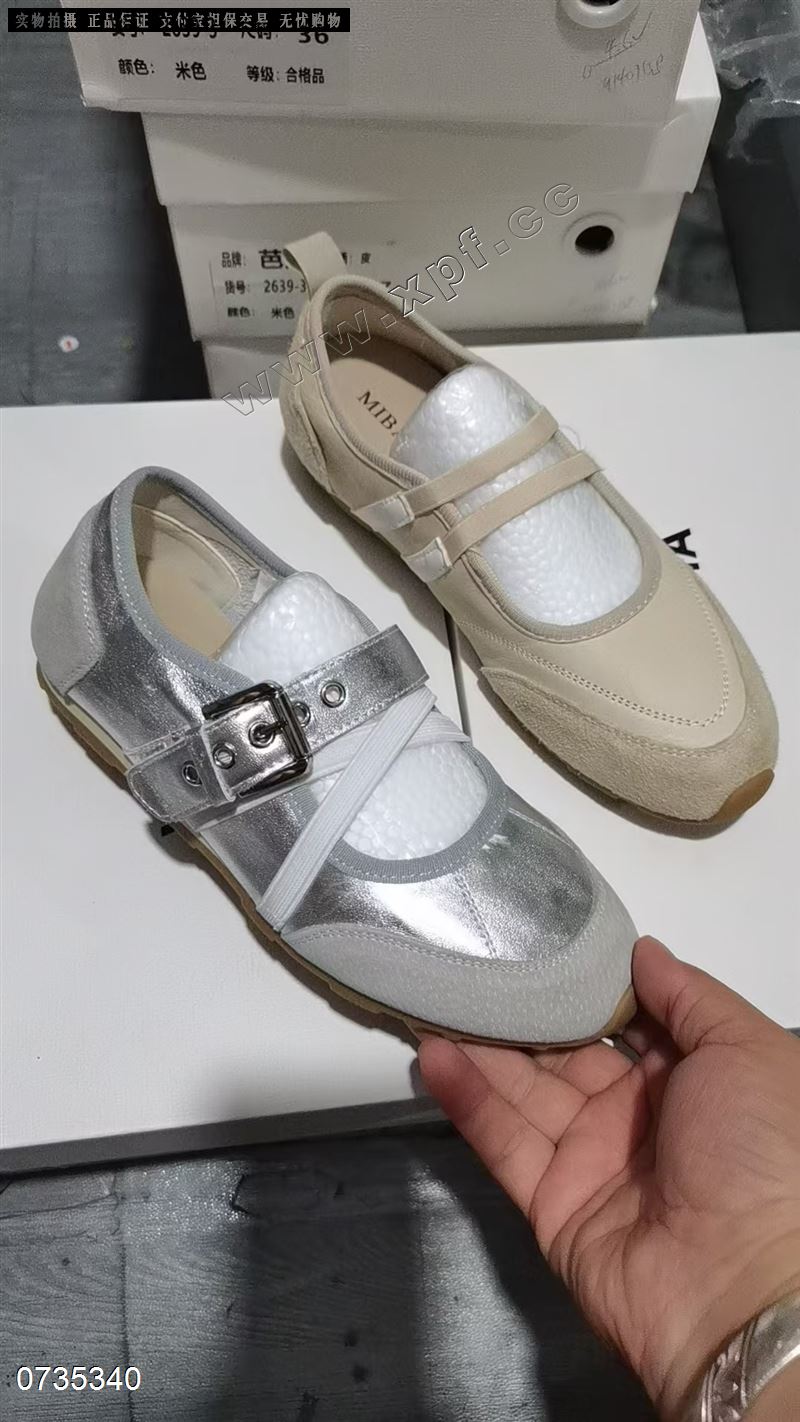 时尚休闲鞋  银5555679银59最后9双特价