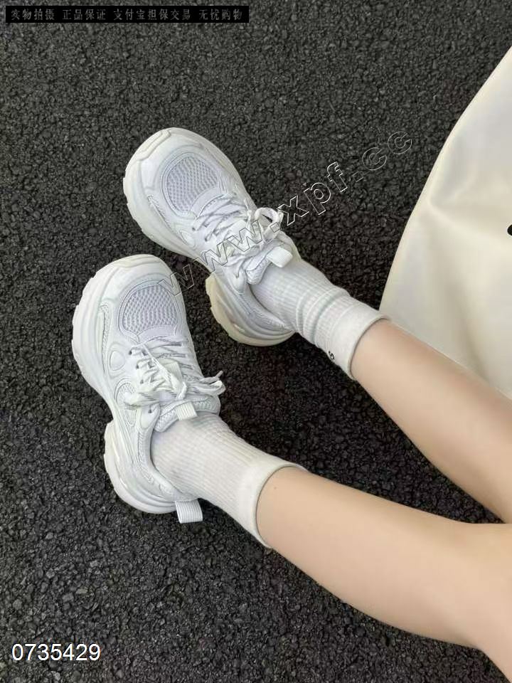 时尚休闲鞋