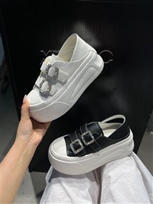 高挑