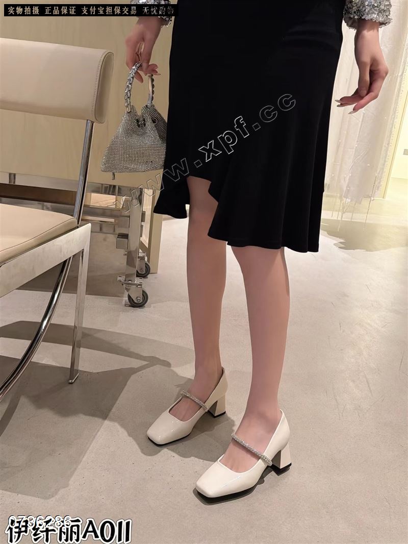 伊纤丽.