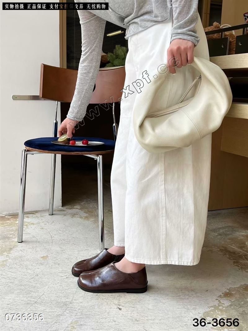 安妮黑豹 3656