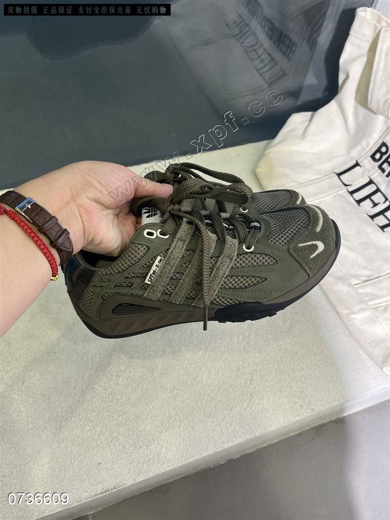 新款休闲鞋3300