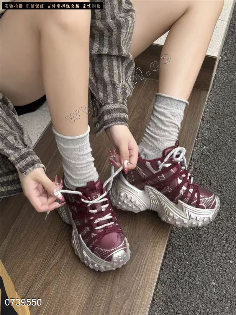 尚金妮（五一天使） 内增高