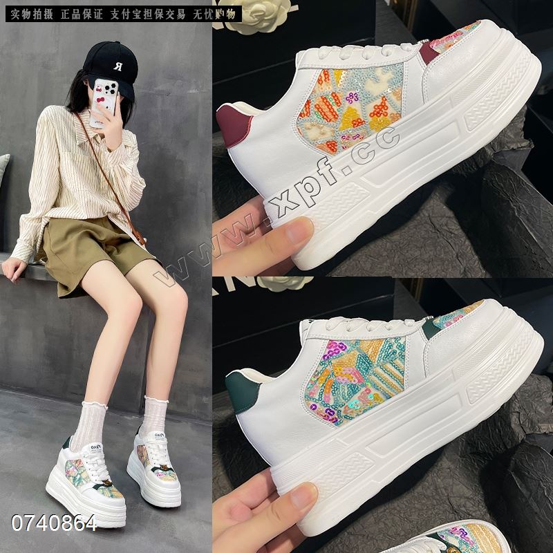 新款小个子厚底内增高休闲鞋 2576