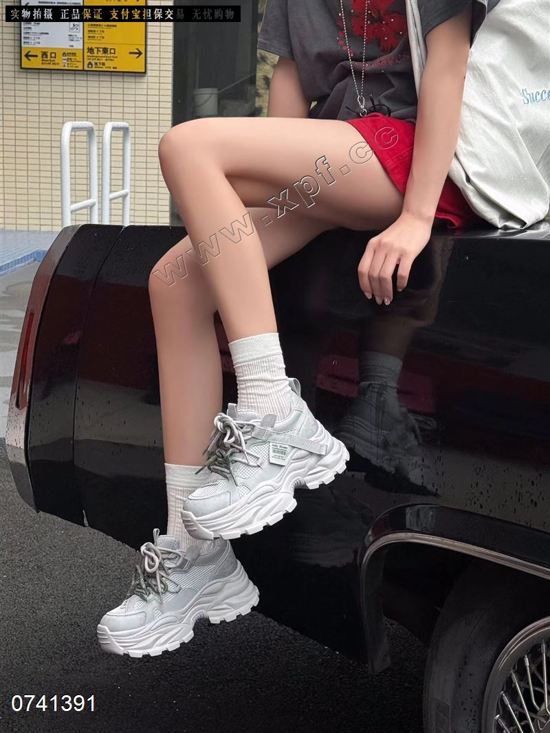 伊恋莱