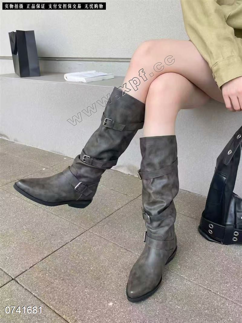 卡丝露 单里