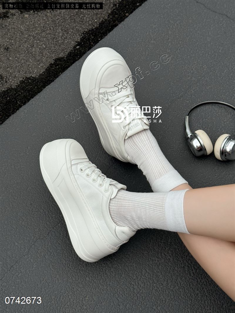 丽芭莎816