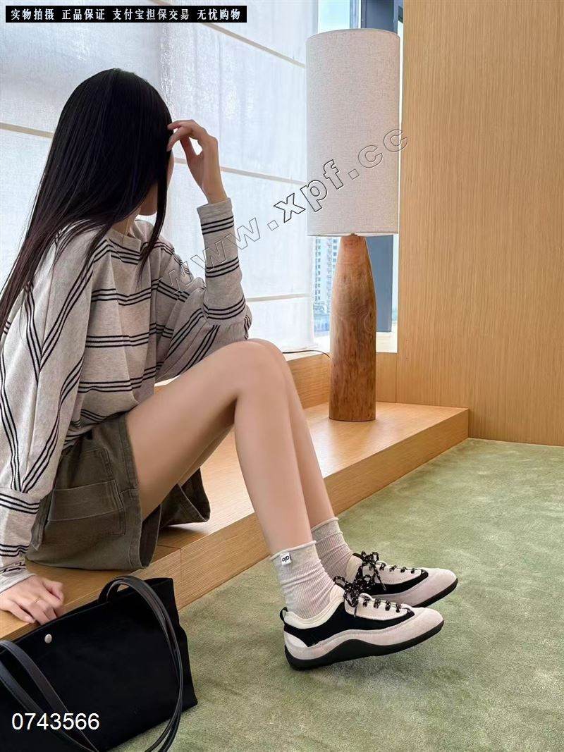 时尚休闲鞋