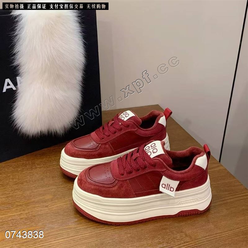 新款厚底休闲鞋8515一1