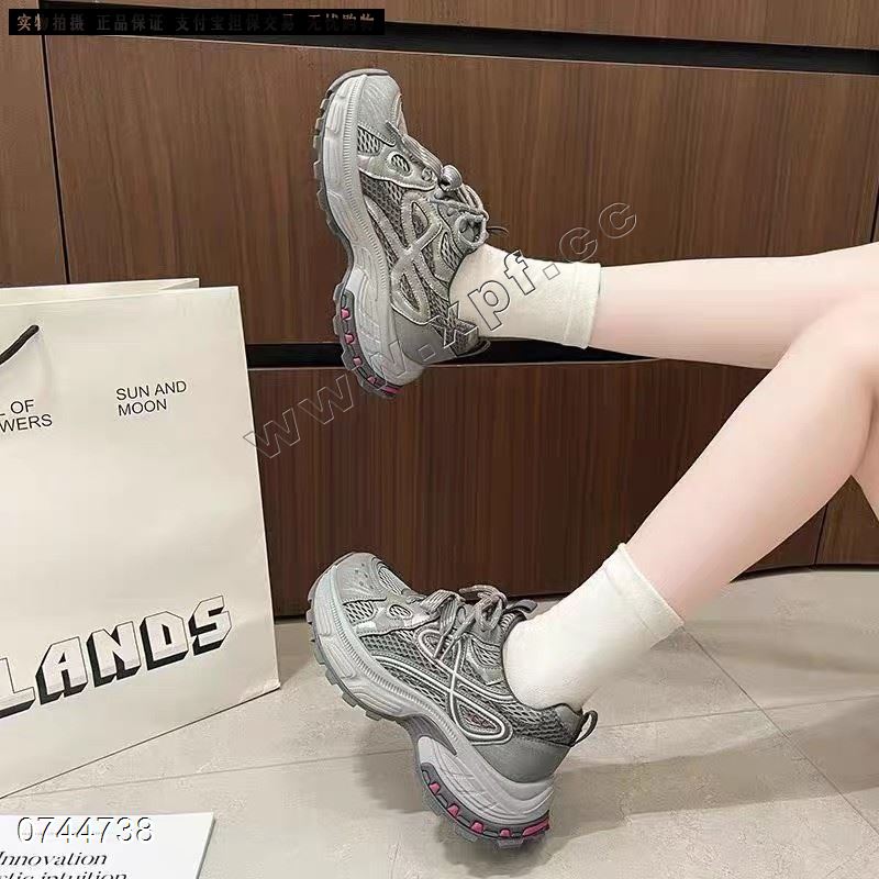 时尚休闲鞋