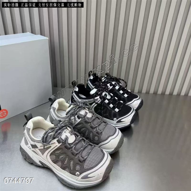 时尚休闲鞋