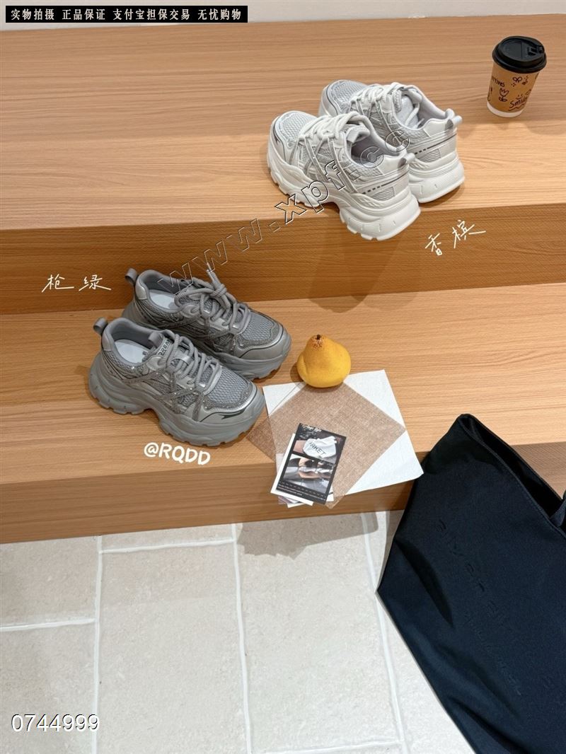 时尚休闲鞋238-5 枪绿5667888香槟5688码特价