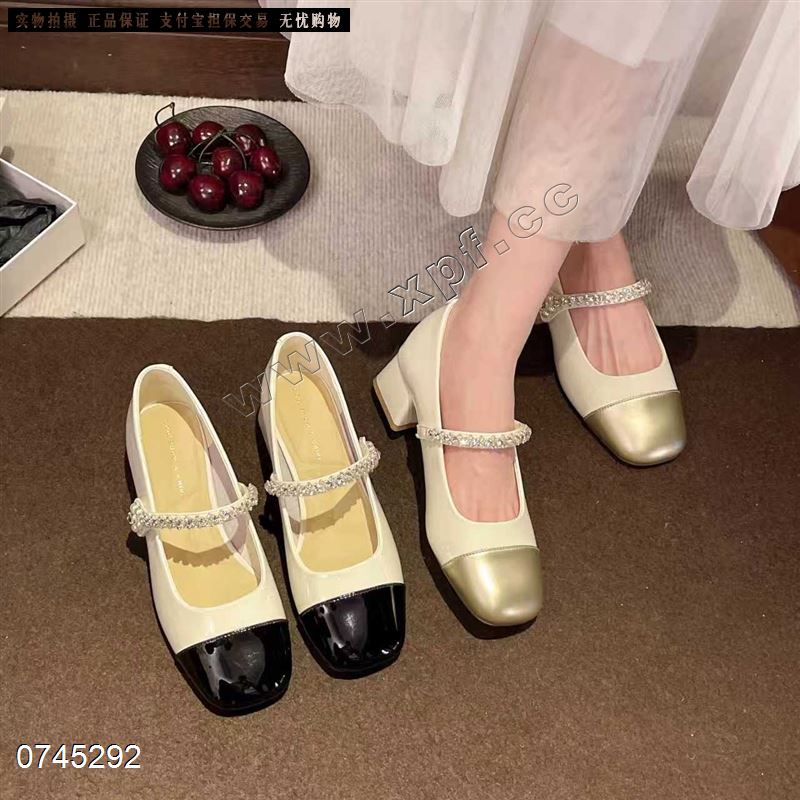卡丝露19一113