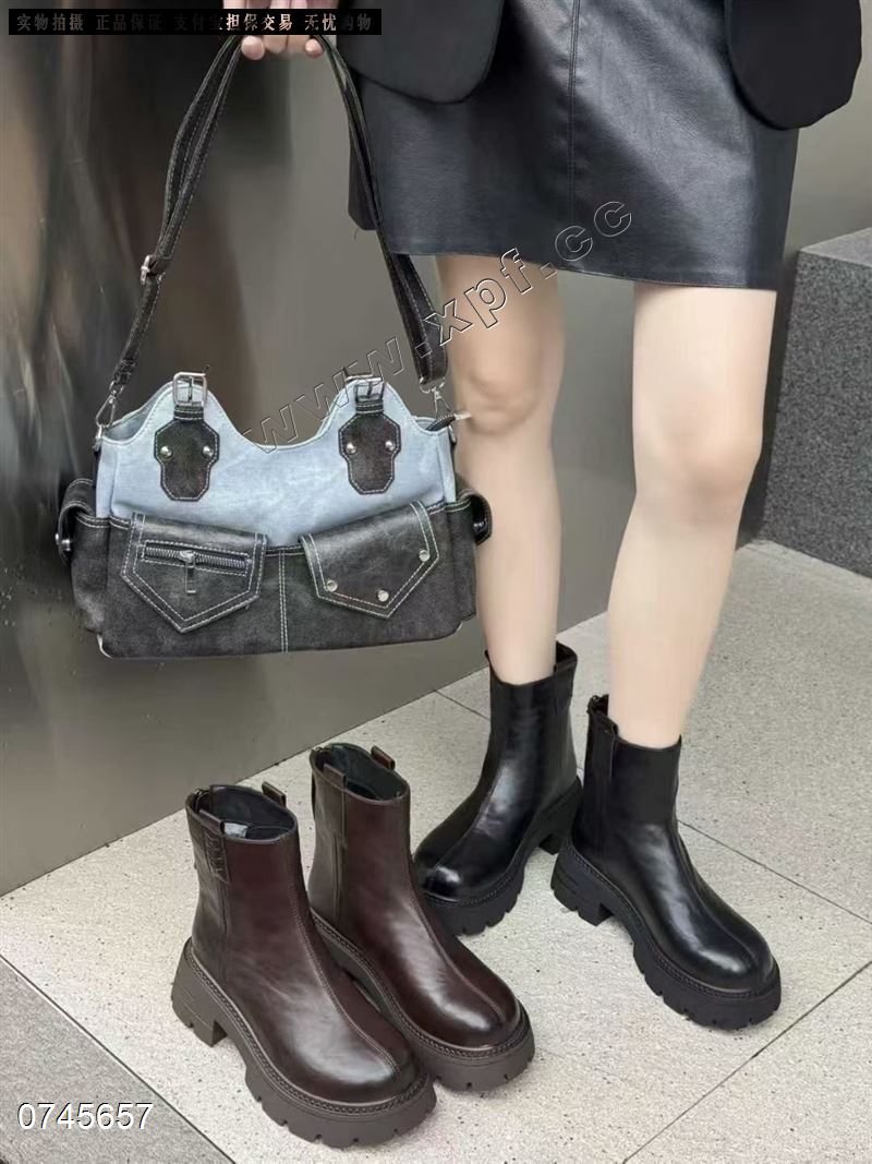 吉娜  加棉