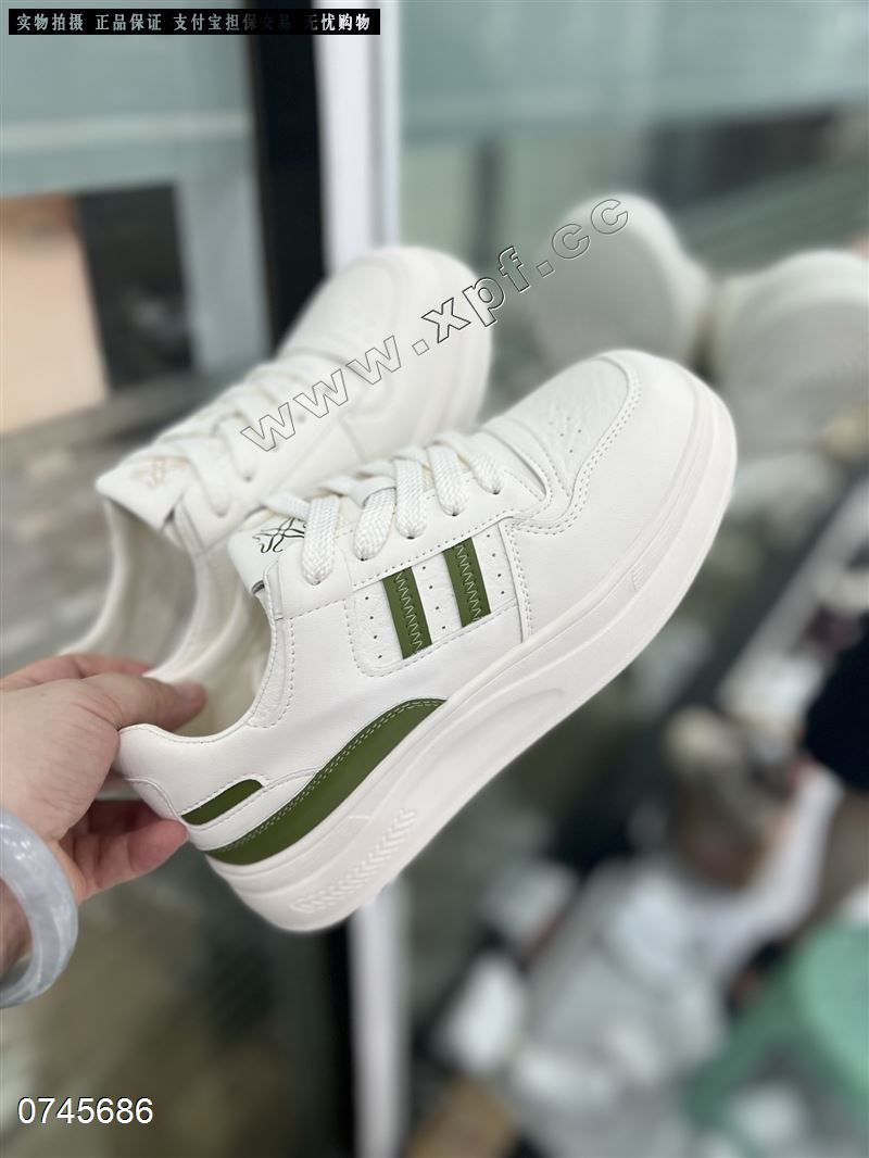 时尚休闲鞋