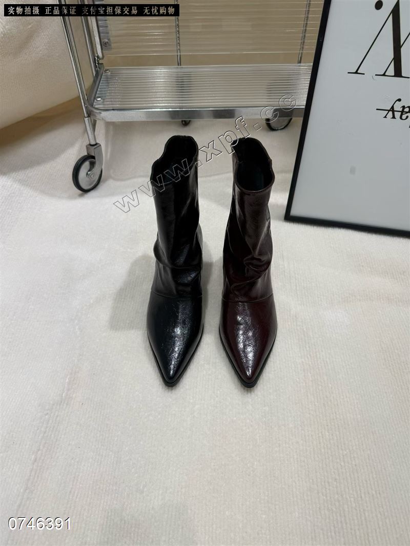 新款短靴