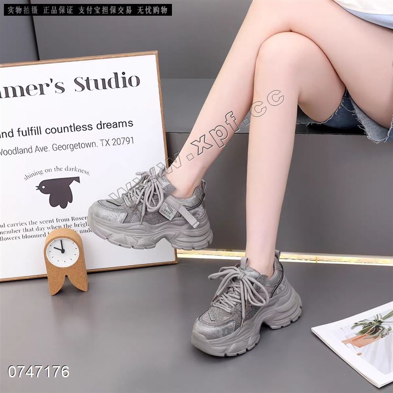 时尚休闲鞋  双网