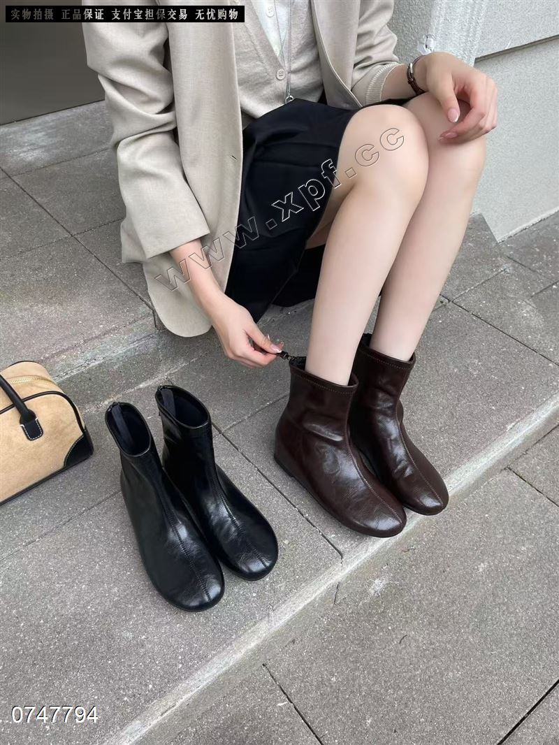 欧谷  绒里