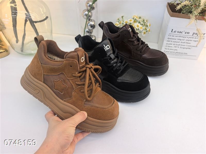 时尚休闲鞋5062 加绒