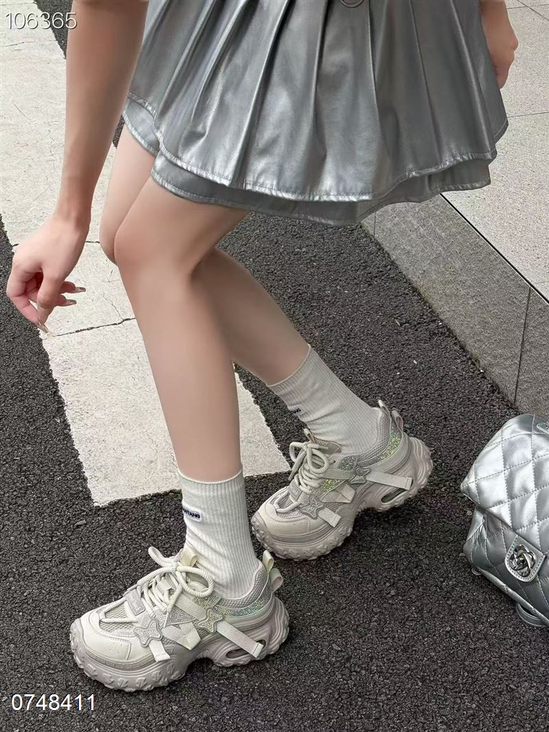 时尚休闲鞋
