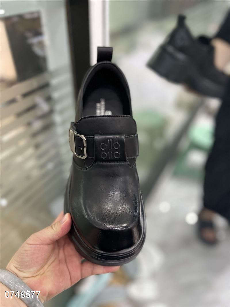 时尚姿蔓