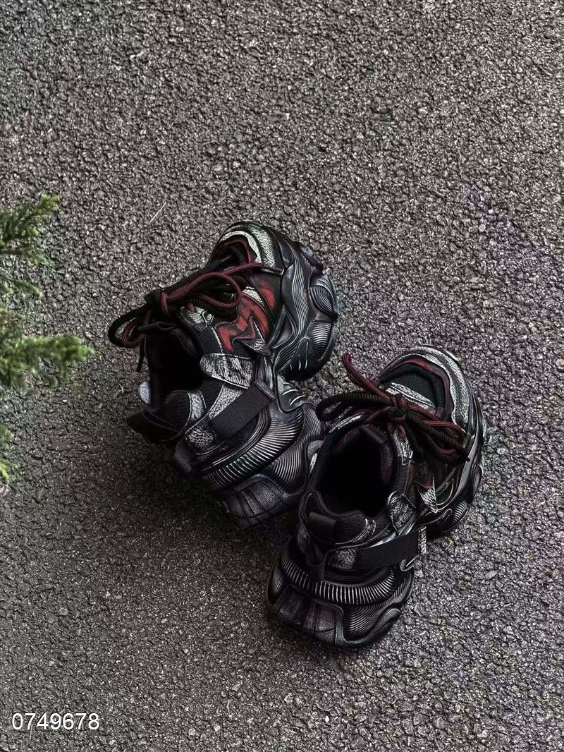 发泡底内增高老爹鞋