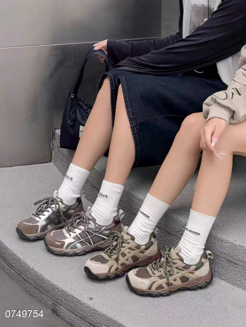 百莉萱 8043