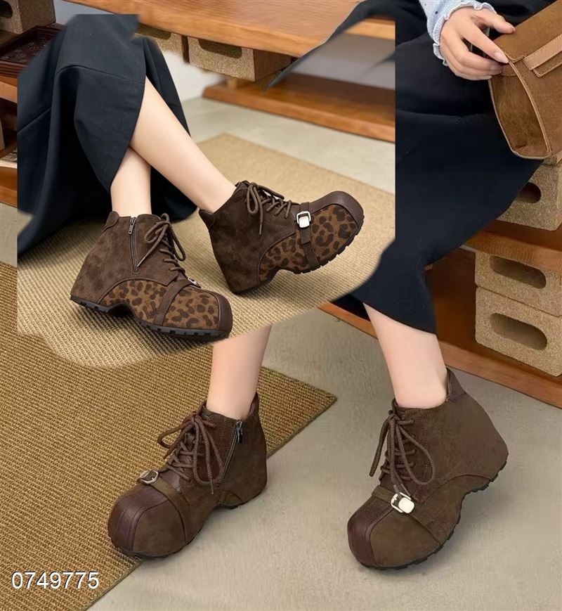 新款厚底内增高勃肯91725