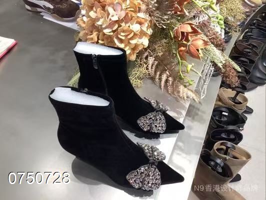 加绒短靴