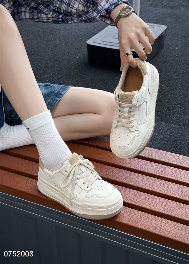 依恋莱
