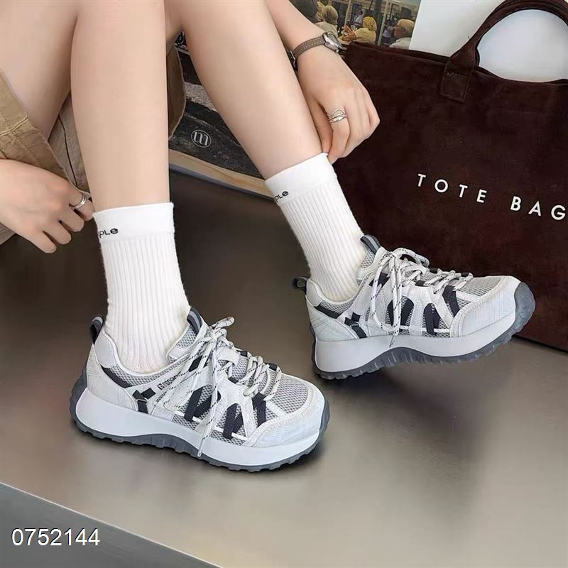 百莉萱8022