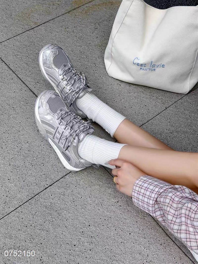 百莉萱8042