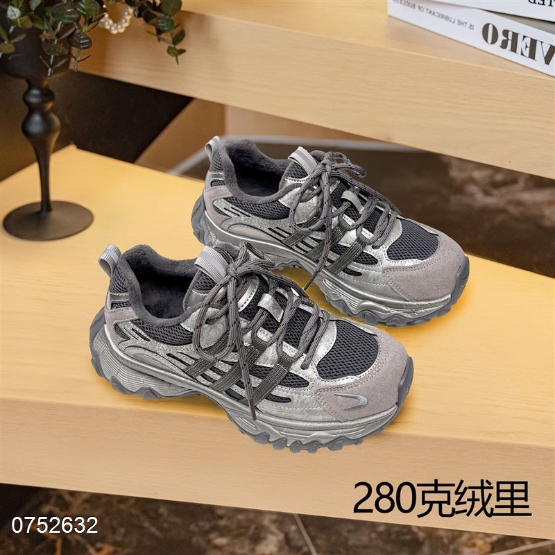 新款登山鞋复古时尚休闲鞋3669  单里绒里都有